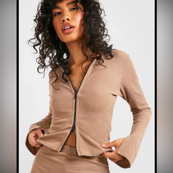 BOOHOO RIBBED ZIP FRONT TOP LONG SLEEVE SPLIT CUFF GREEN Size 8 - Picture 8 of 8